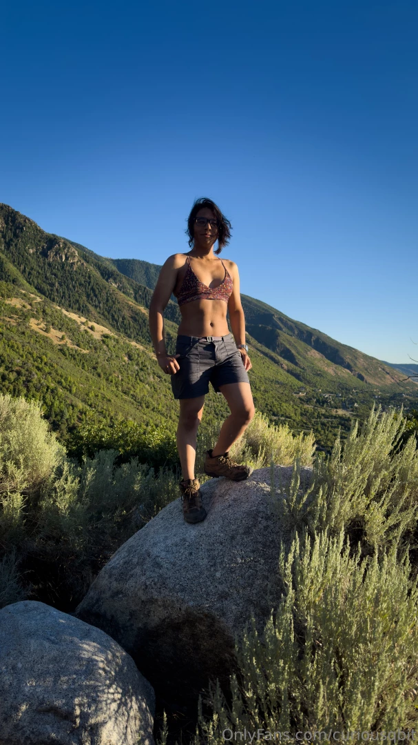 A few photos from my quick hike during my summer road trip part 2 