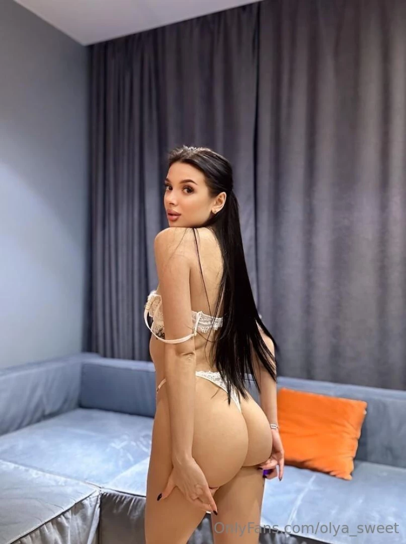 Subscribe davis_sophia for free today only this girl davis_sophia with part 8 