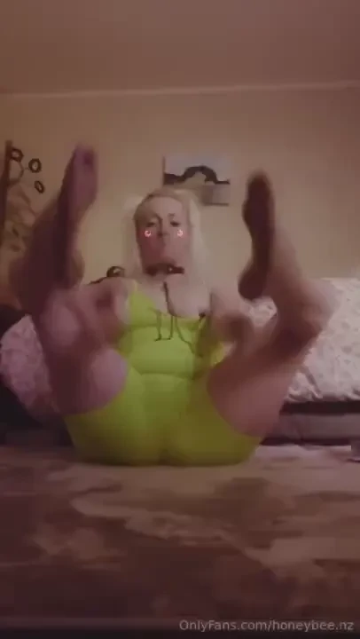 What do you think daddy fucks me like this 