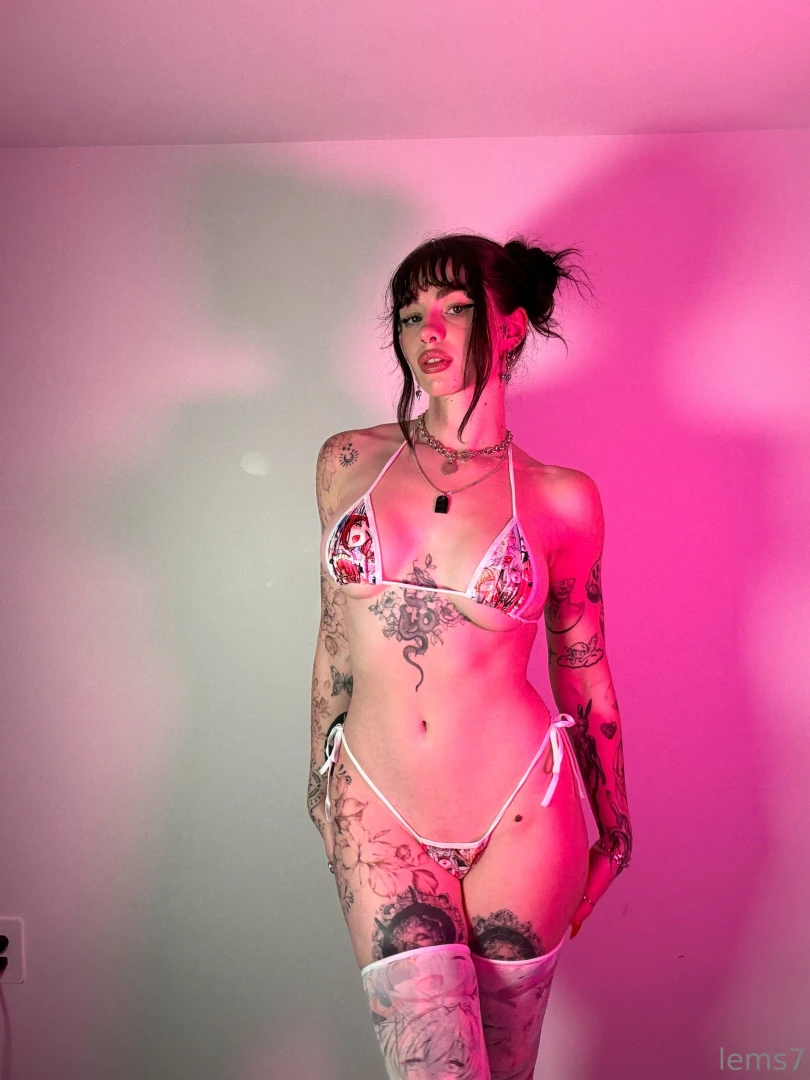 I m online and waiting for you vips get all my attention lems7 