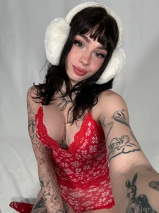 You re on my naughty list and only my vips get the good stuff go to
