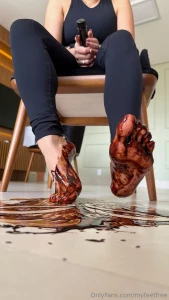 Come todo chocolate eat all the chocolate