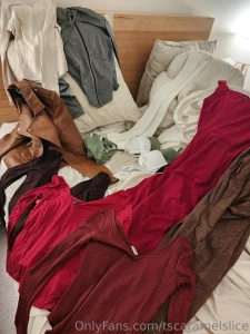Had a bunch of new clothes come today i ll try some of them on for you