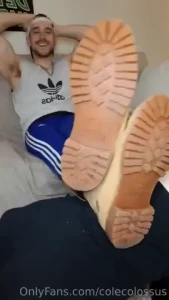 Timberland footstool 2 - foot worship 11 min my bro just couldn t get
