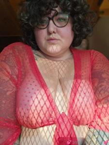 Sunday morning in red do you like what you see hope you wanna see part 2