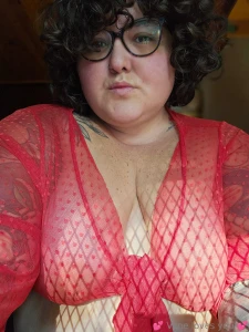 Sunday morning in red do you like what you see hope you wanna see part 1