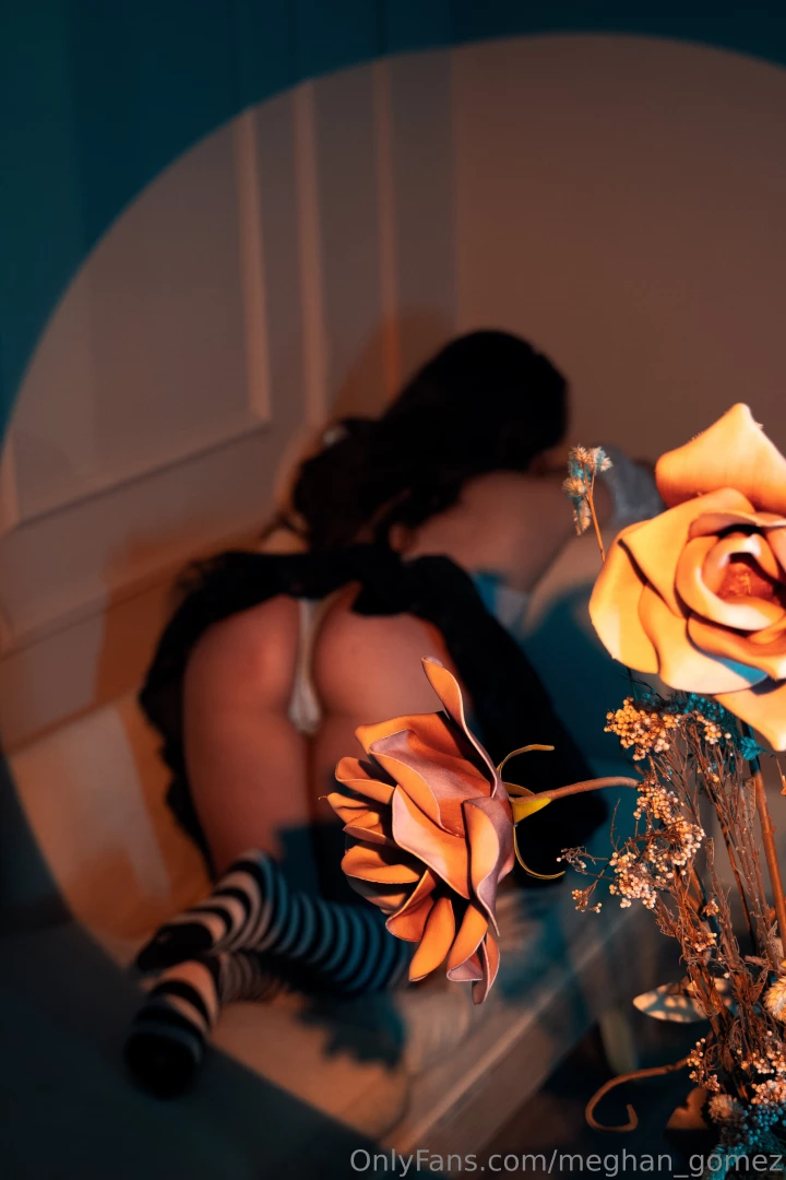 Hiiiii i am entirely available to you part 8 