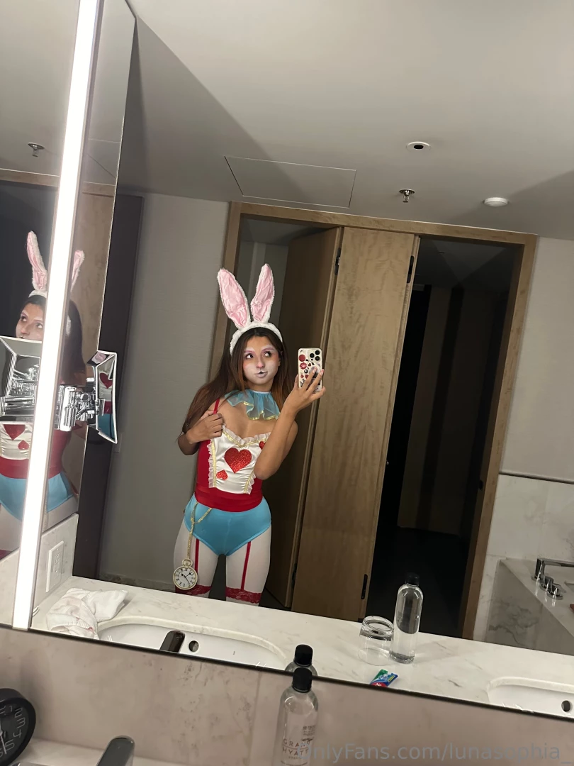 Do u like my halloween custome part 1 