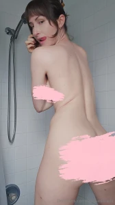 More shower fun going on on the vip feed come check it out