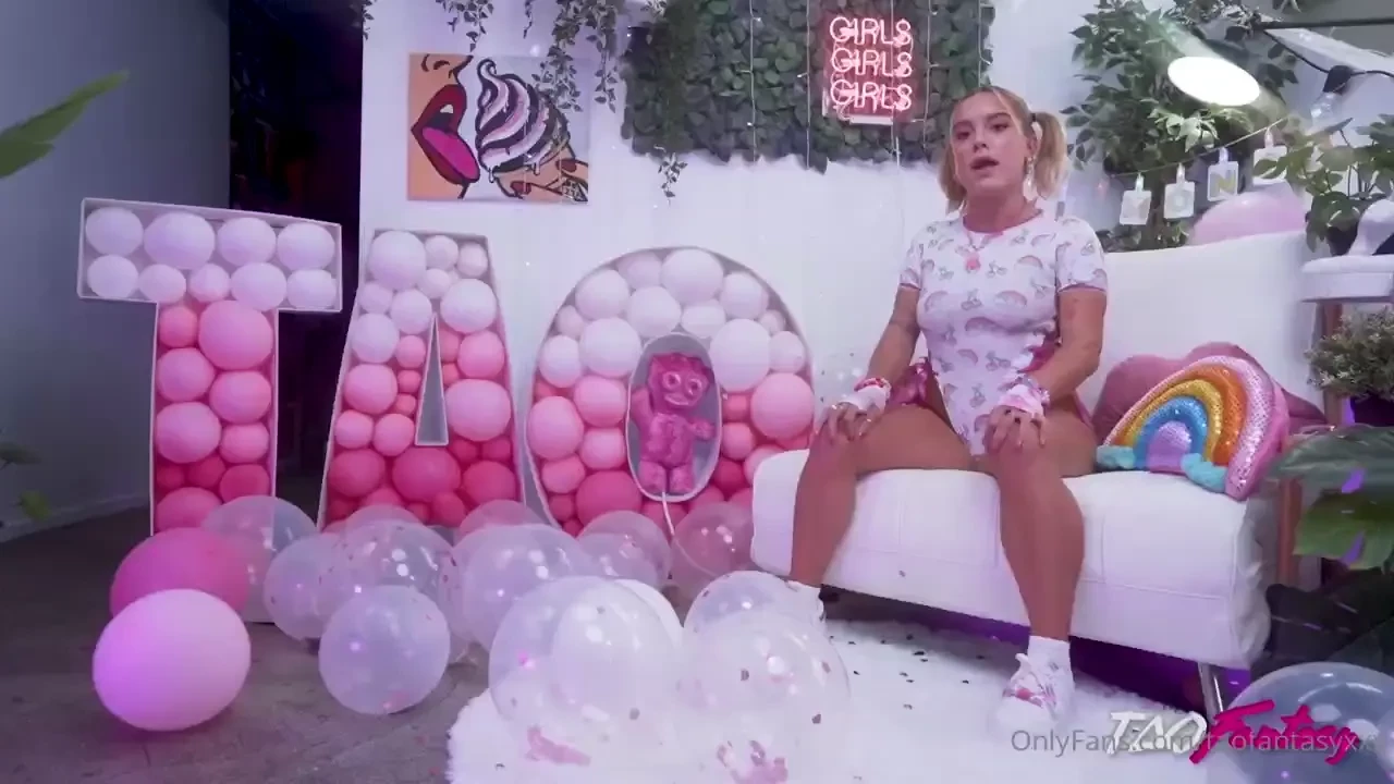 New scene mimi monet -brand new ultra hot amateur w a fat pussy goes 