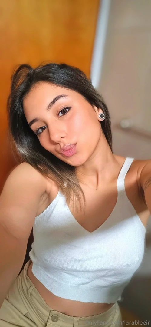 I radiate positivity and joy wherever i go 