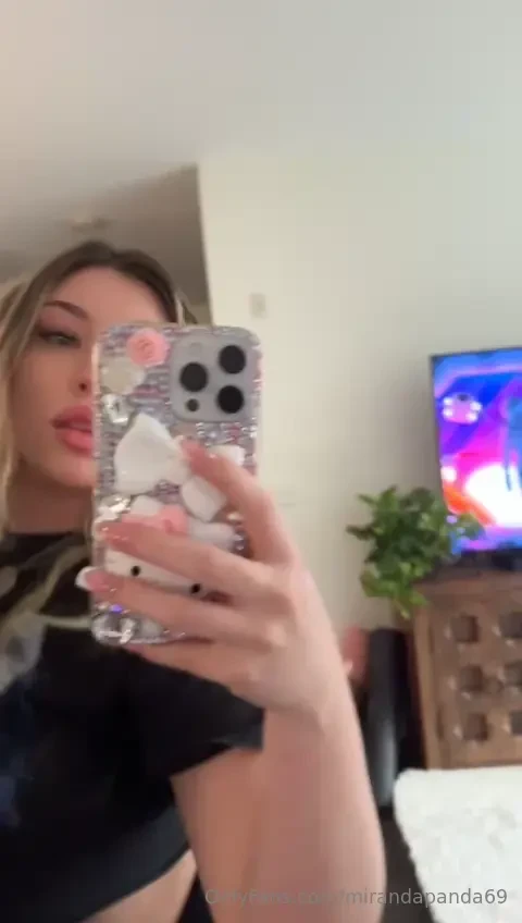 Need more of that twerking juicy ass get into my dms to see more i m 