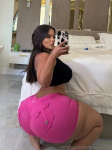 Anyone here wants a thick gf