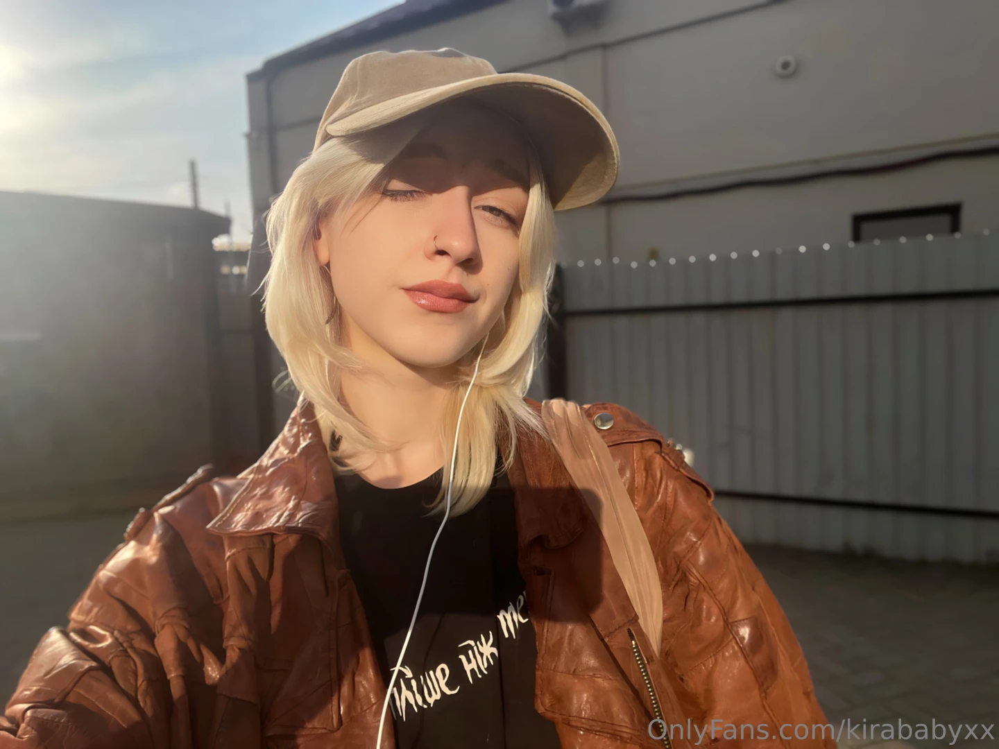 As soon as it s sunny outside i run outside for a walk 