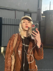 As soon as it s sunny outside i run outside for a walk part 1