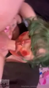 B g clown sloppy enby 25 calories