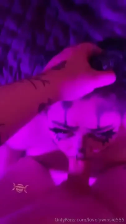 B g enby clown sloppythroating 