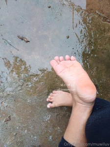 Me ensuci los pies yendo a hacer el mandado lo nico bueno es que les part 2