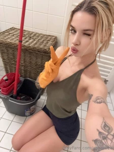 Clean floors clean mind i m telling you