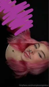 Don t you wanna kiss my pretty little feet you d look awfully good part 1