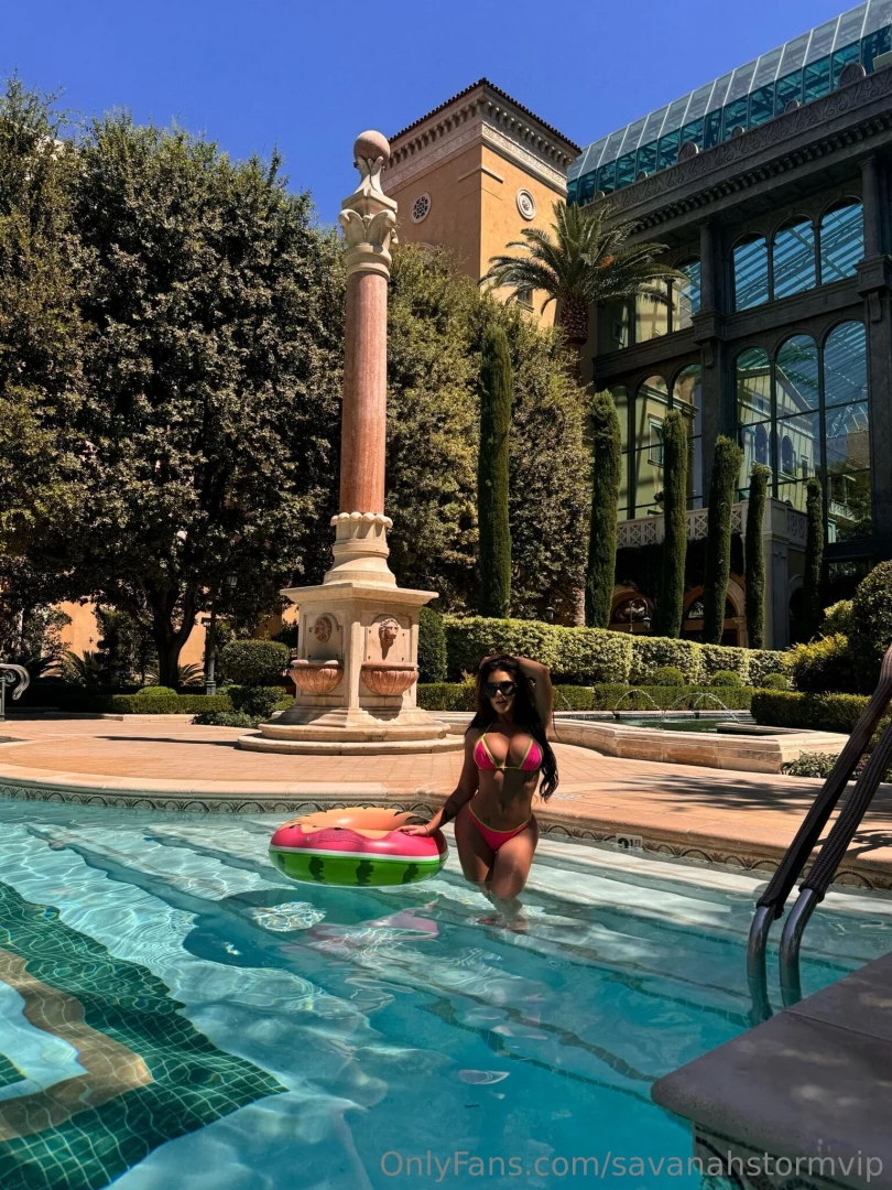 Are you joining me for a lazy day by the pool 