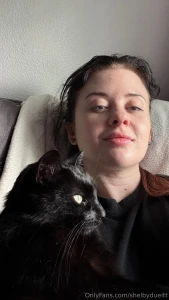 Two moods soft like her dangerous like me