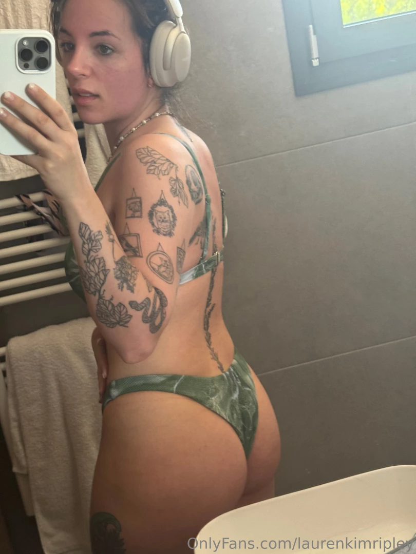 One day i ll have a booty x 