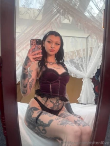 Sitting pretty part 322
