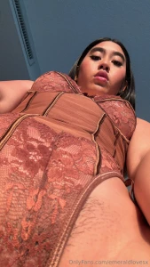 Send a tip if you want the version with my pussy out