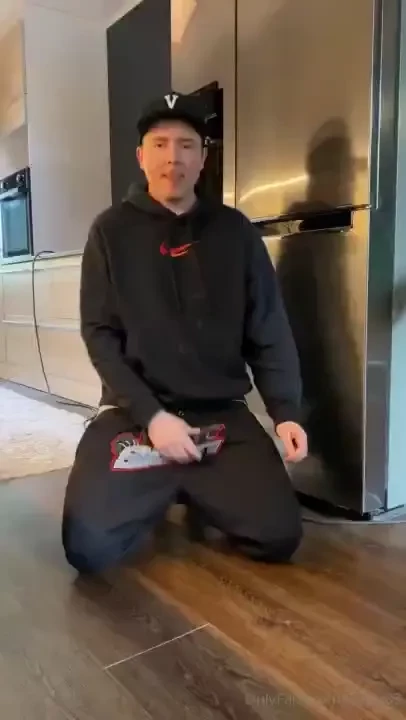 What a great load of cum on my trapstar sweatpants with the help of my 