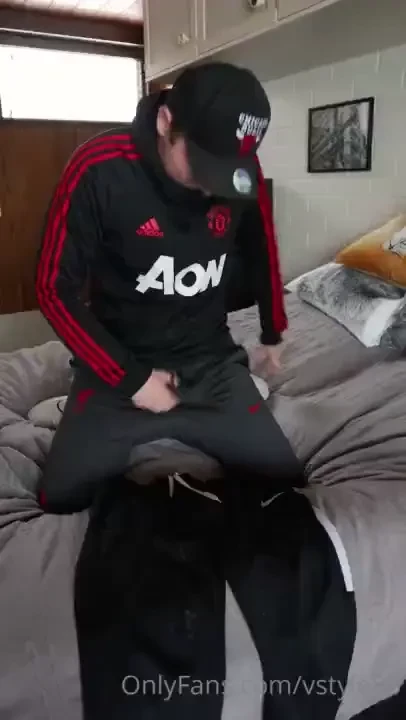 Shot an amazing load on the ass area of my nike cum rag trackies 