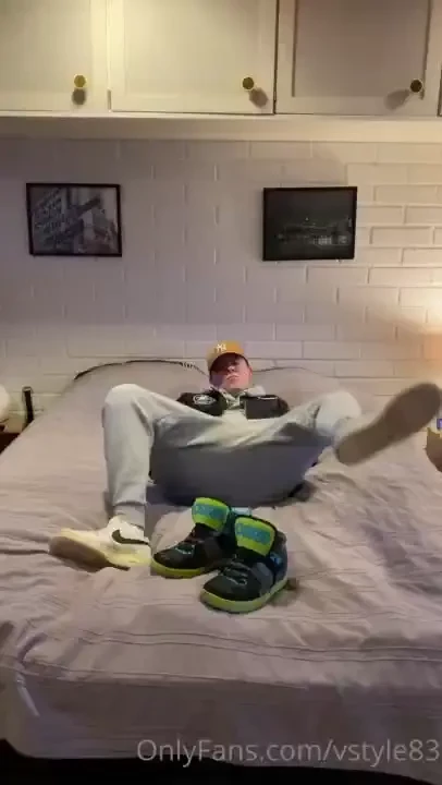 Playing with my osiris sneakers and fleshlight 