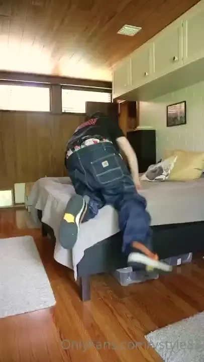 Well i just had to shoot a massive load on the carhartt baggies first 
