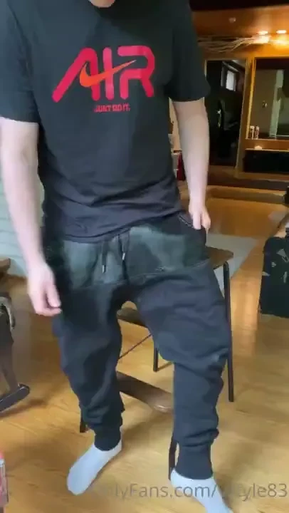 Shot a great load of cum on these black sweatpants 