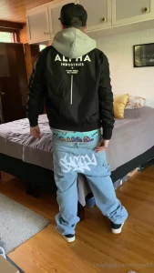 vstyle83 - Sagging my saggy jeans and shooting a great load on them 