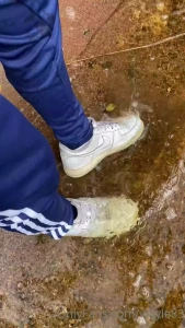 vstyle83 - Wetnesday lakeside adventures part 4 final wearing my nike af1 