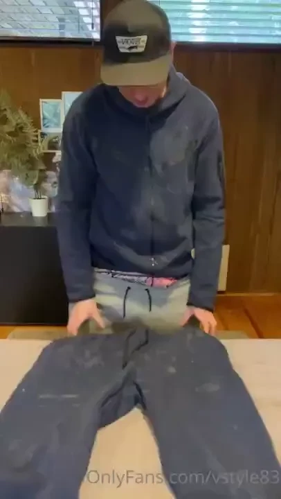 One final load on this navy blue nike tech fleece cum rag before 