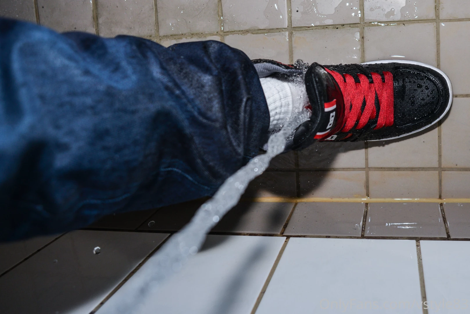 Wet monday soaking my dc sneakers part 2 