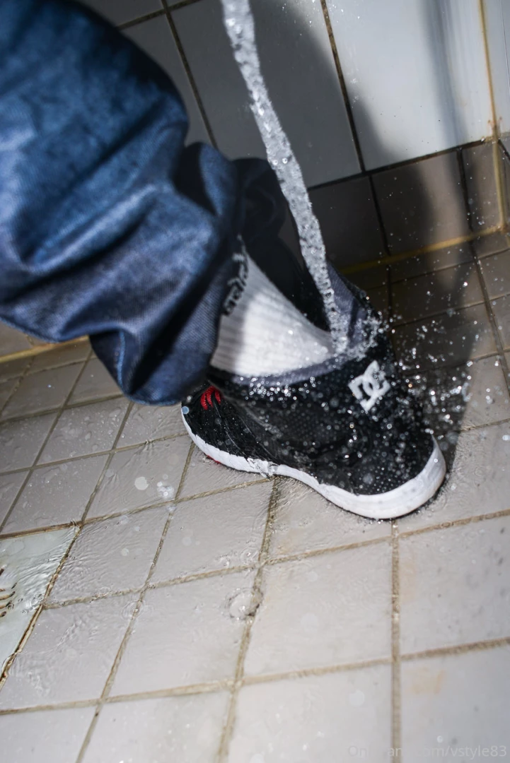 Wet monday soaking my dc sneakers part 4 