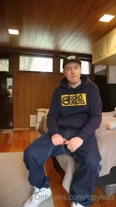 Playing with my fleshlight until i cum in it 