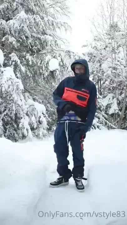 I was sagging my snowboarding outfit out in the snow came back inside 