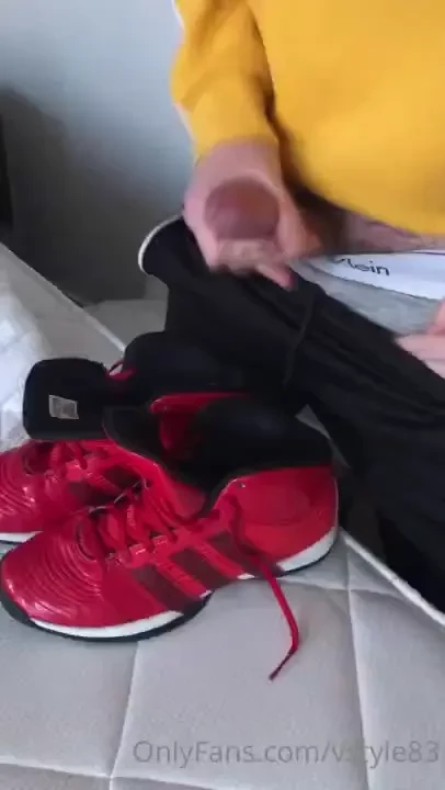 Just a quick jo on my friend s sneakers 