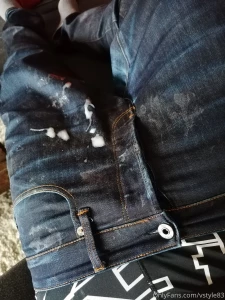 Chillin on couch with some cum on my sagging jeans