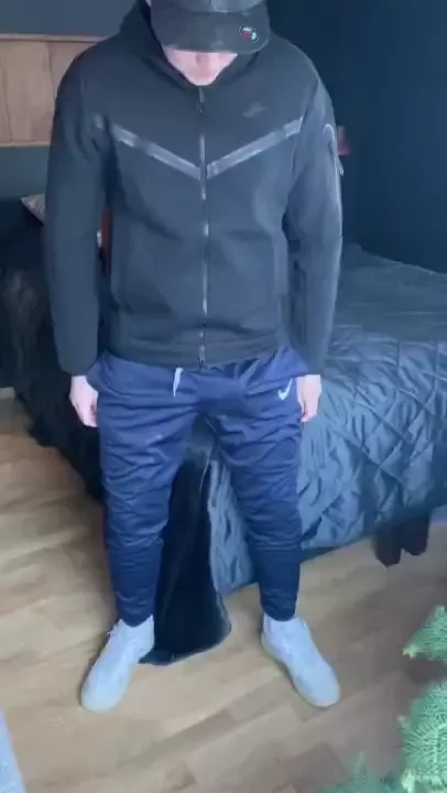 These nike trackies are so hot 