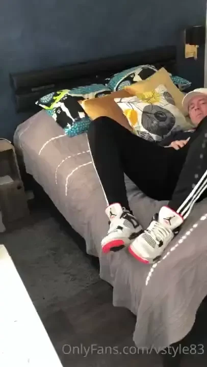 The follow-up to the previous video i continue playing with those nike 