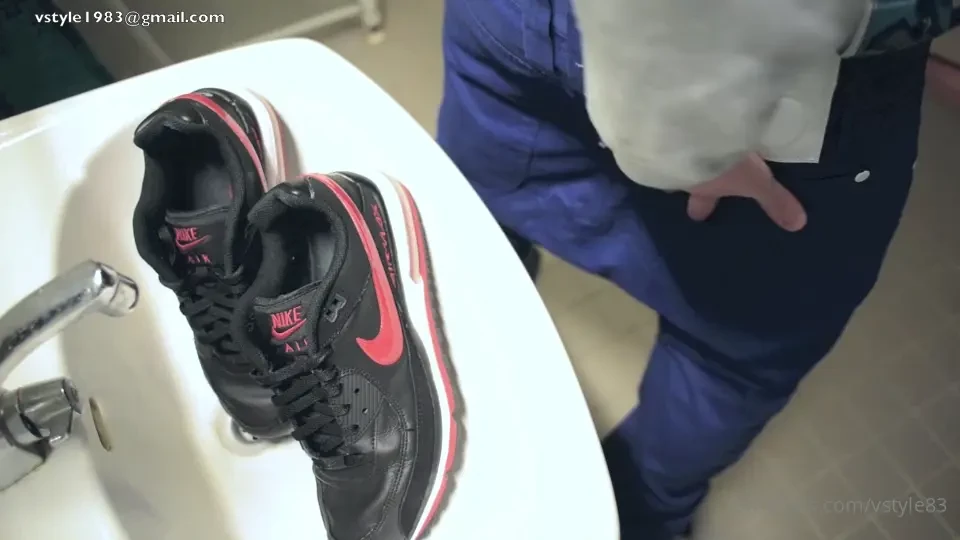 Nike sneaks - part 4 7 i once borrowed two pairs of nike sneakers and 
