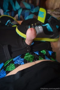 Just laying in bed sagging my hum r sweatshorts and silky boxers and part 1