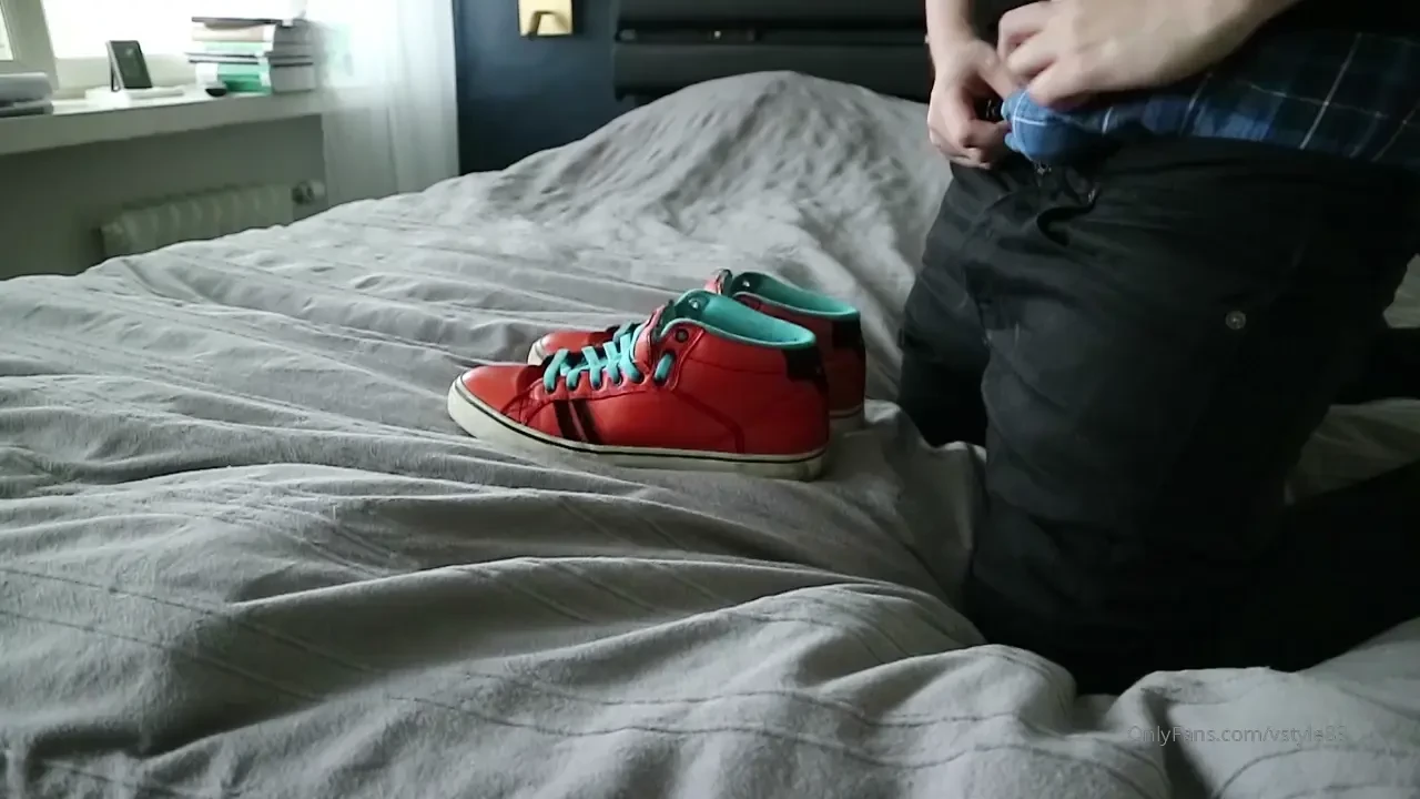 Fucking my sneakers again this time my orange emerica sneaks 