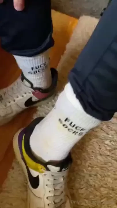 A horny session with my nike trackies and af1 sneakers and dirty 