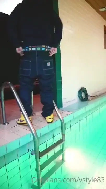 Wetnesday finally got my carhartt baggy jeans wet in the pool and of 